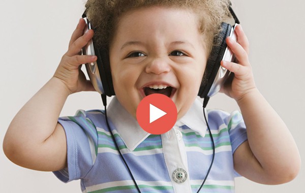 Учени създадоха песничка, която прави бебетата щастливи