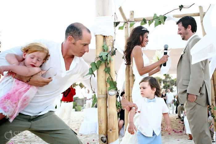 Забавно: Как се държат децата на сватба