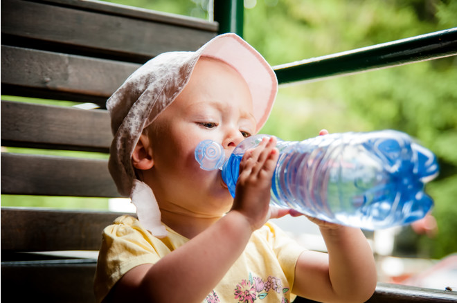Митове и истини за детската вода