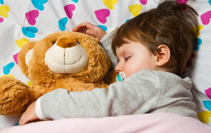 Ранното лягане ще направи децата ти по-умни и здрави