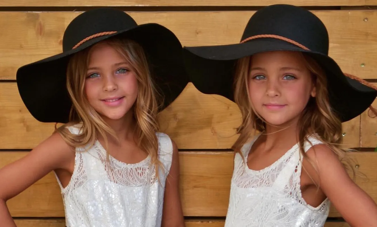 Все още ли са толкова хубави? Как най-красивите близначки в света се промениха за 7 години