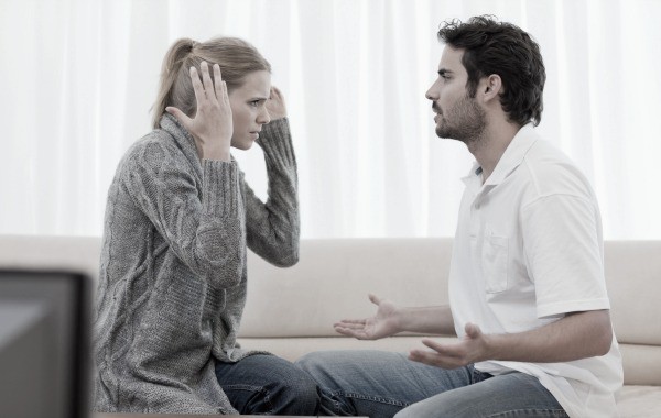 Защо двойките, които се карат, имат по-здрава връзка