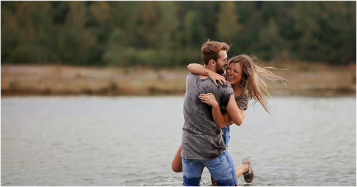 Време за любов: 8 eфективни начини да запазите ИСКРАТА във връзката си