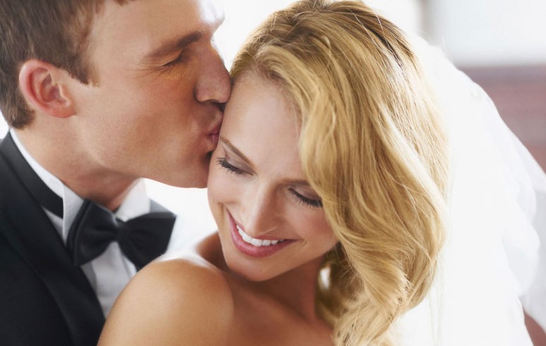 10 неща, които един мъж търси в бъдещата си съпруга
