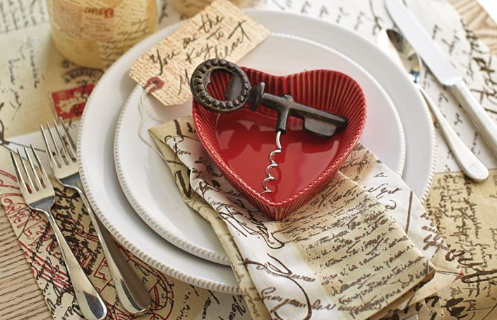 20 страхотни идеи как да декорирате масата на Св. Валентин