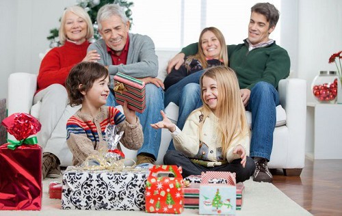 8 причини да празнуваш Коледа с родителите си