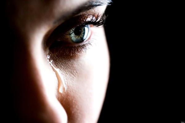 Силните жени плачат сами...