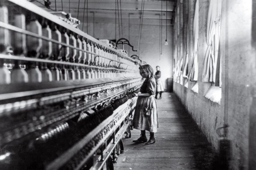 Момиче в памучна фабрика, Луис Хайн,1908