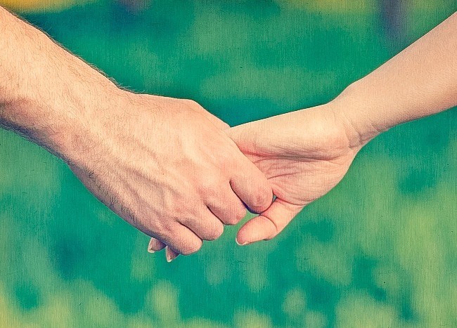 Хванати пръсти: Доверие