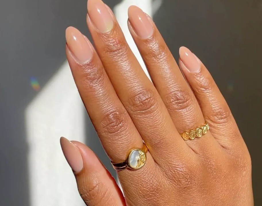 Влажен блясък