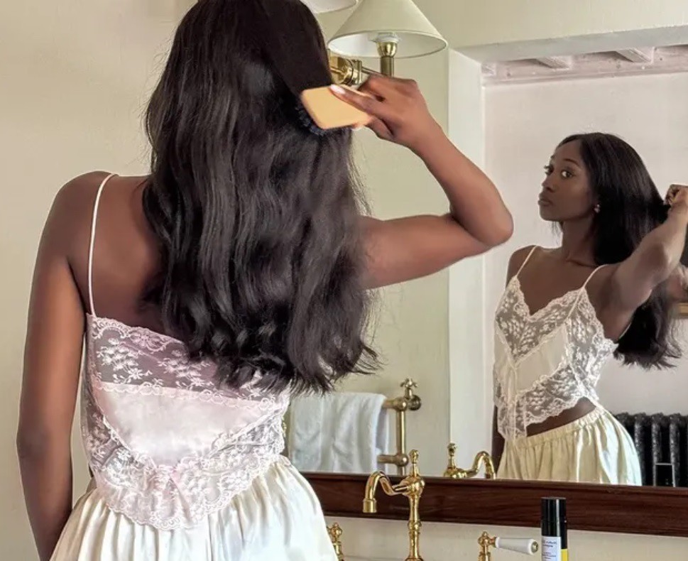 Как да постигнете коса „като огледало“?