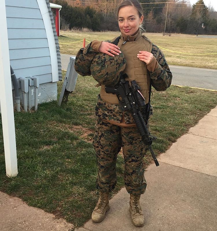 Жените в армията
