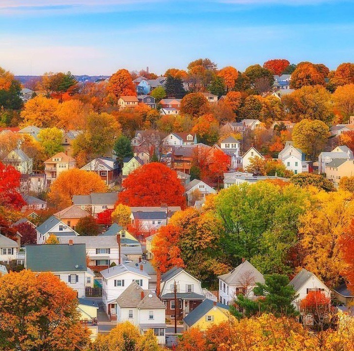 Есен в Бостън