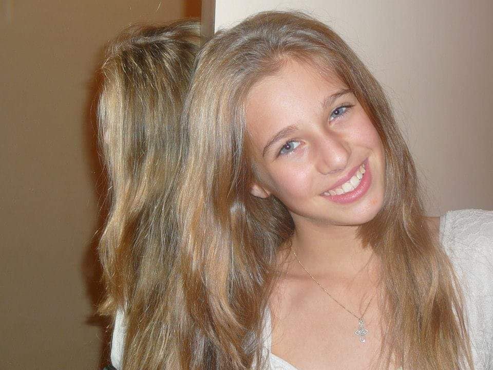 Киара като малка