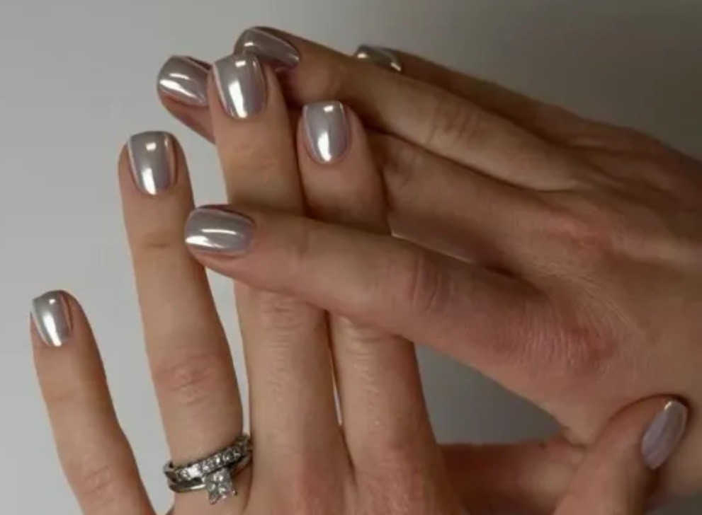 Хромиран маникюр