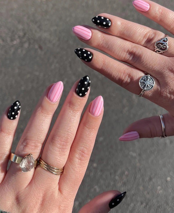 Актуални пролетни маникюри