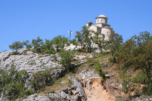 Острожки манастир