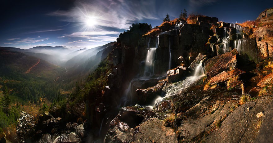 Водопадът Pancava в планините Кърконоше
