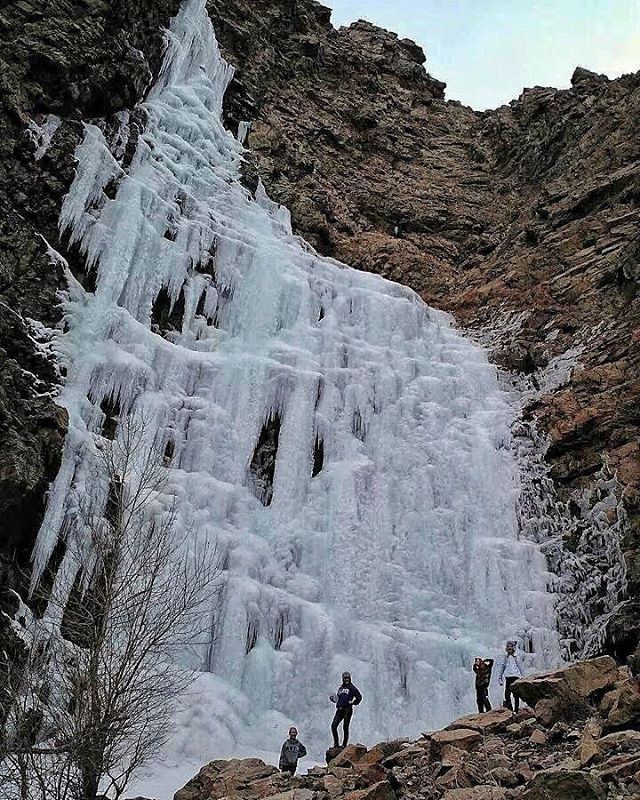 11. Замръзнал водопад