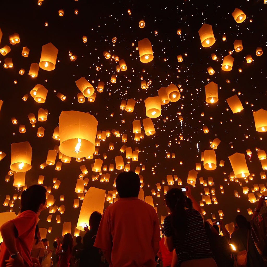Фестивал на хартиените фенери, Тайланд