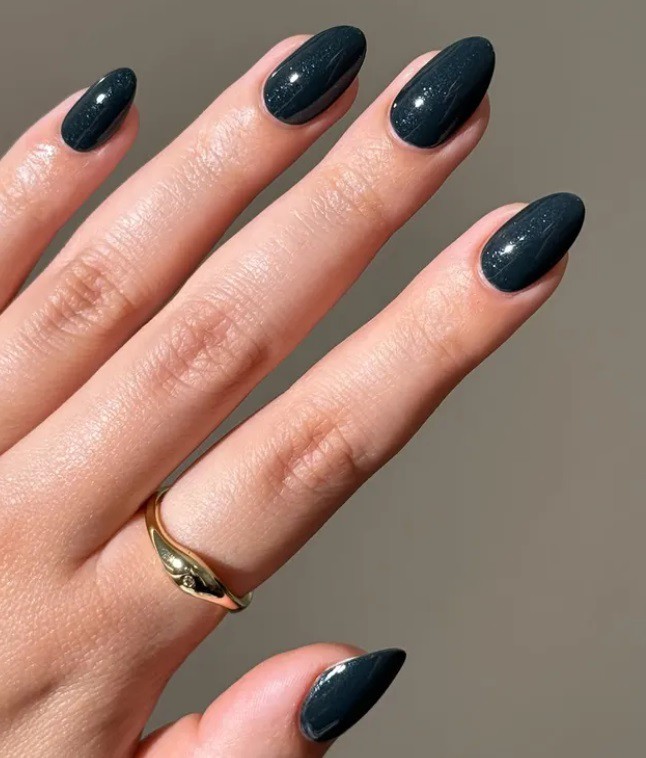 Тъмно тюркоазено