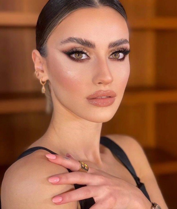 Нуждаем се от красота, но и от сила