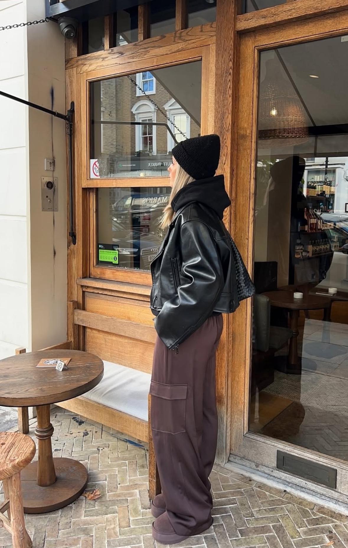 1. Плетена шапка бини