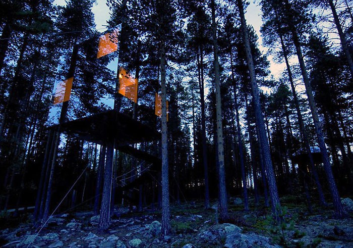 Огледална къща на дърво, Швеция