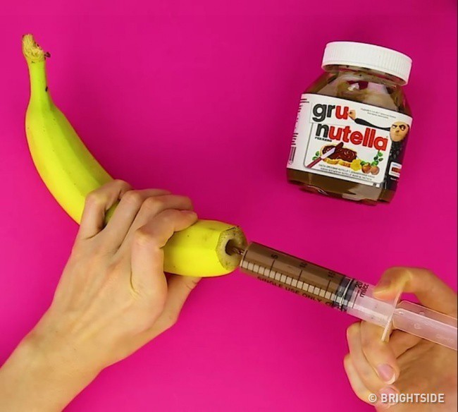 Банан, напълнен с шоколад – вкусно! 