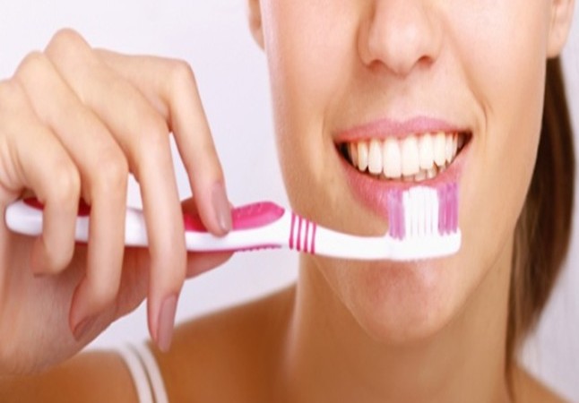 5.Чистете не само зъбите, но и устните