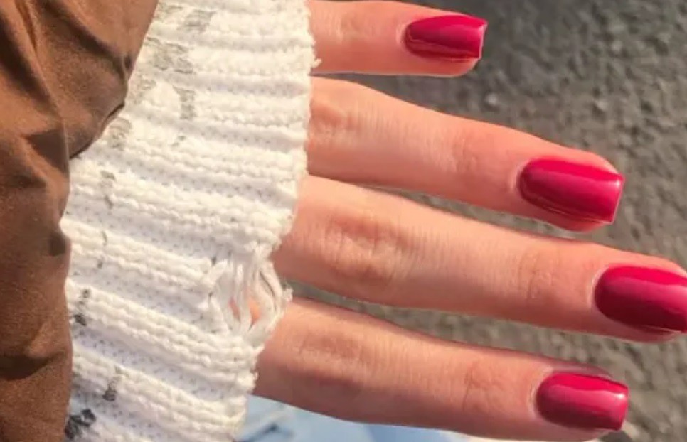 Нежно червено