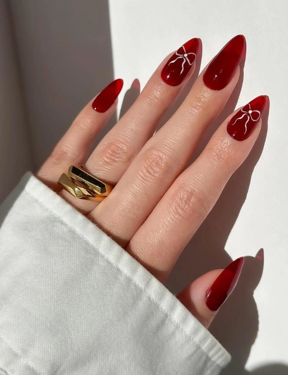 Маникюр с панделка