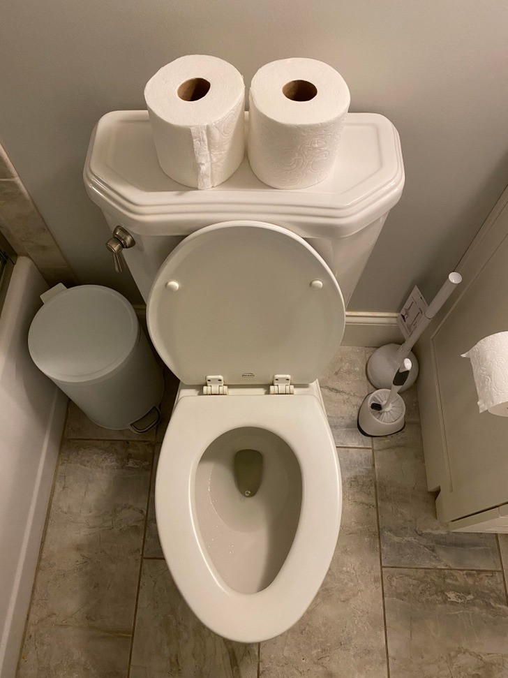 Изразителна тоалетна