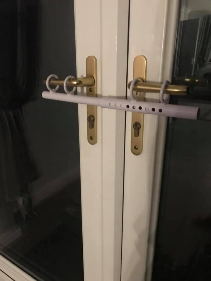 Френски брави на вратите