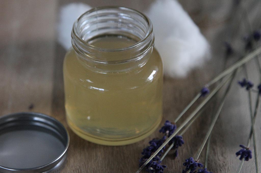 За мед и месинг: Смес от оцет