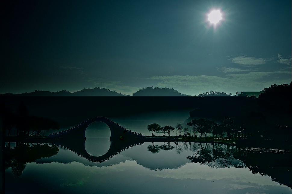 Лунен мост, Dahu Park, Тайпе