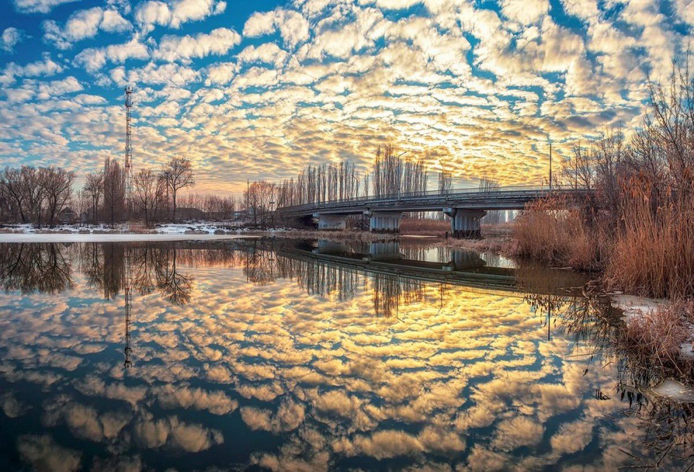 Есенен залез на река Усманка, Русия