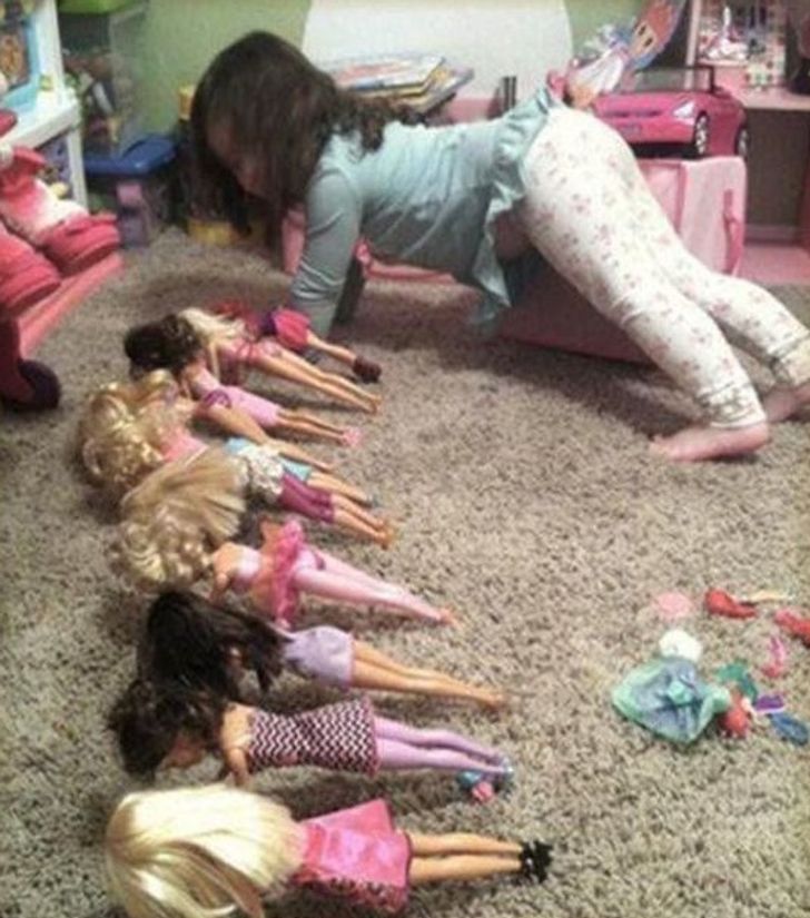 Важно е и куклите да правят гимнастика