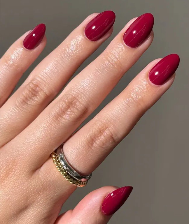 Наситено бордо