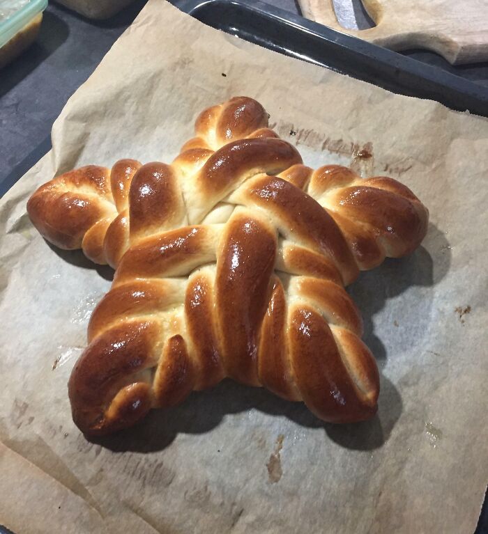 Сестра ми направи този хляб за Коледа