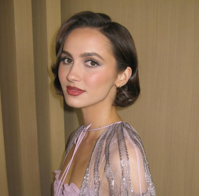 Боб в стила на стария Холивуд