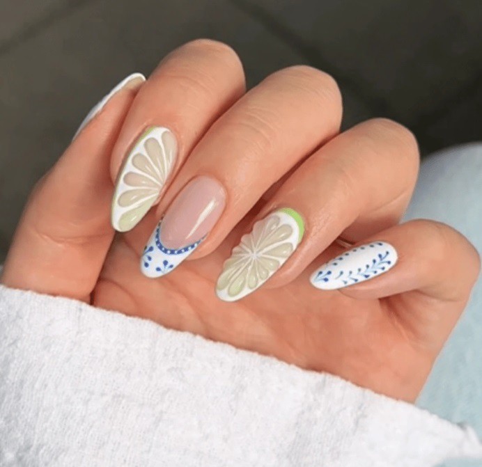 Маникюр с текила и лайм