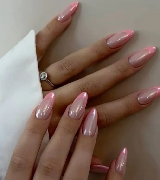 Розов френски маникюр с хром