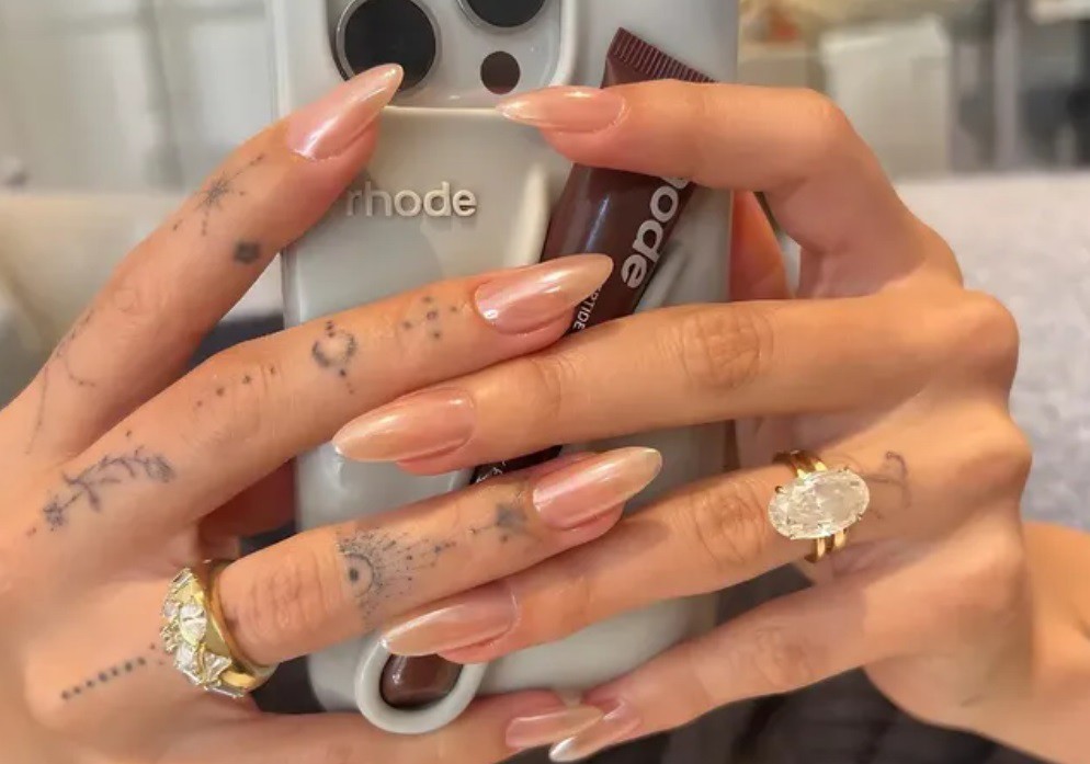 Перлен маникюр