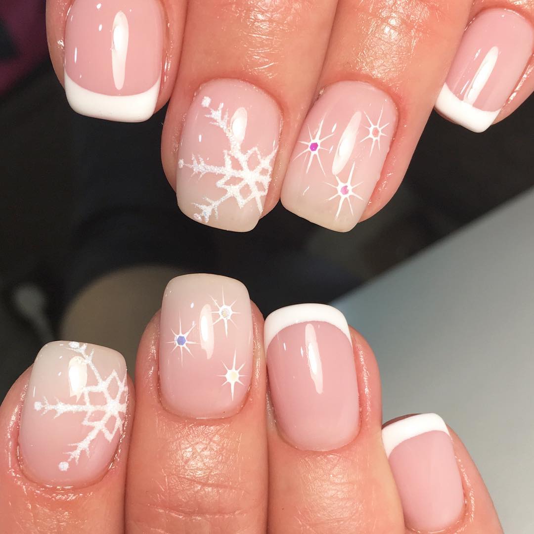 Снежинки по ноктите