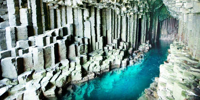 Пещерата на Фингал, Шотландия
