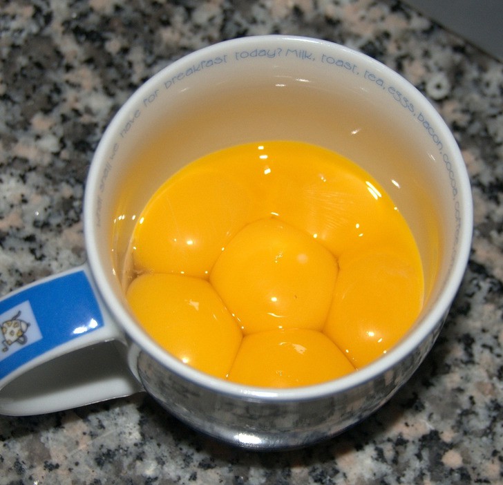 Яйчен желтък