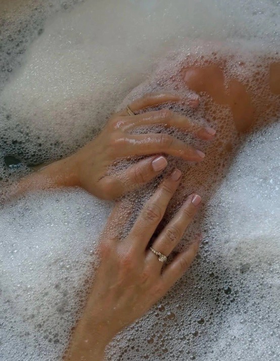 Класически маникюр