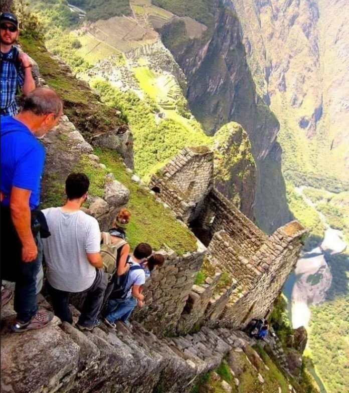 Стълбите на инките, Перу