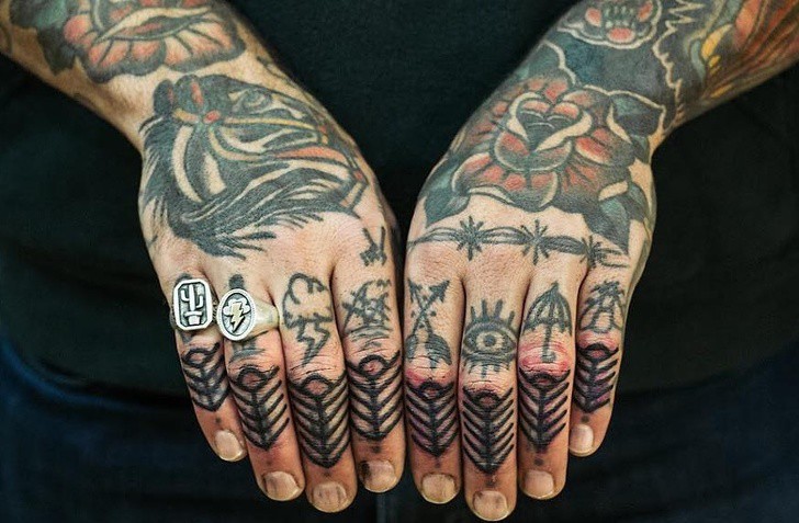 Татуировки на пръстите